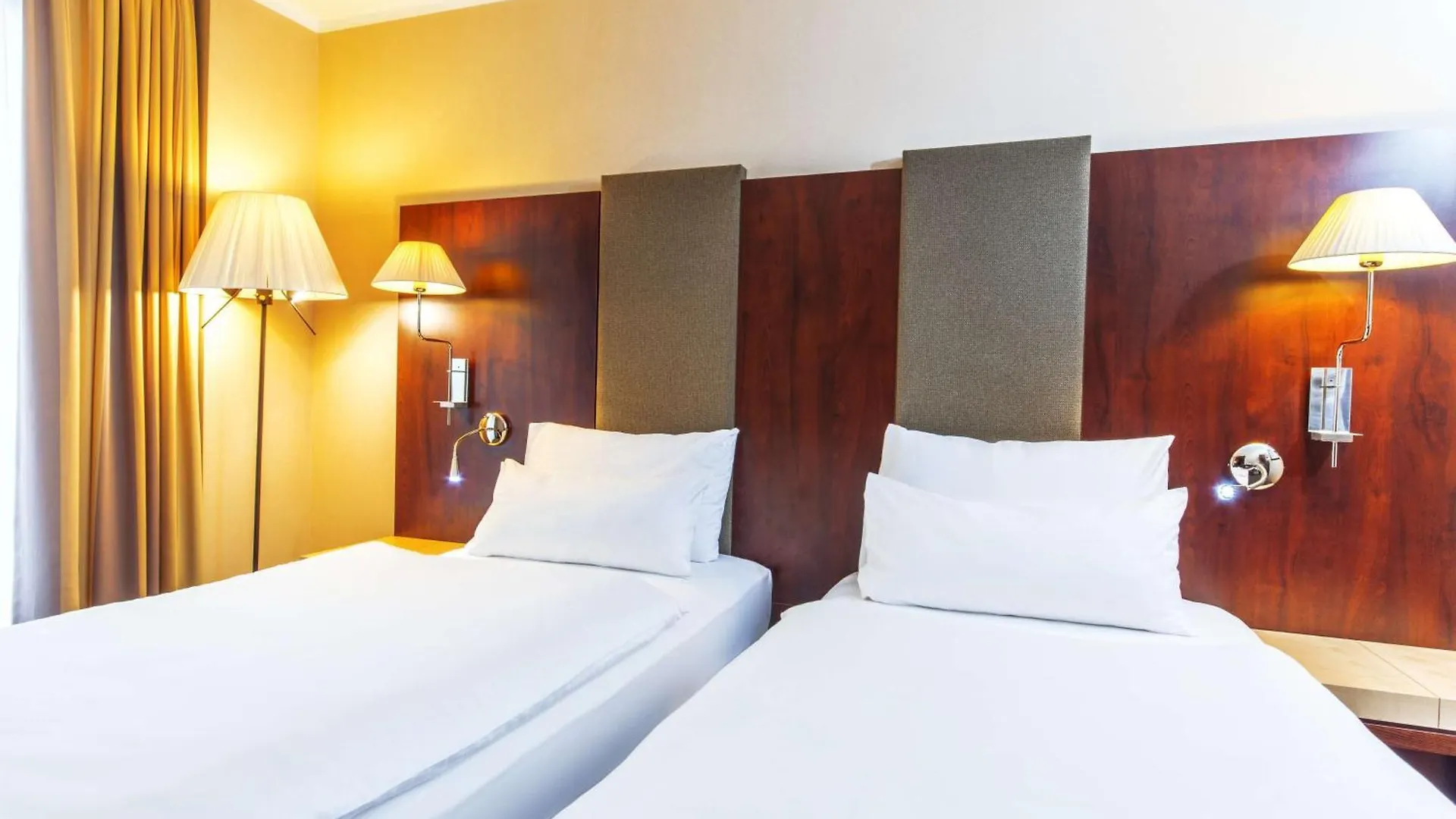 **** Hotel Nh Budapest City Maďarsko