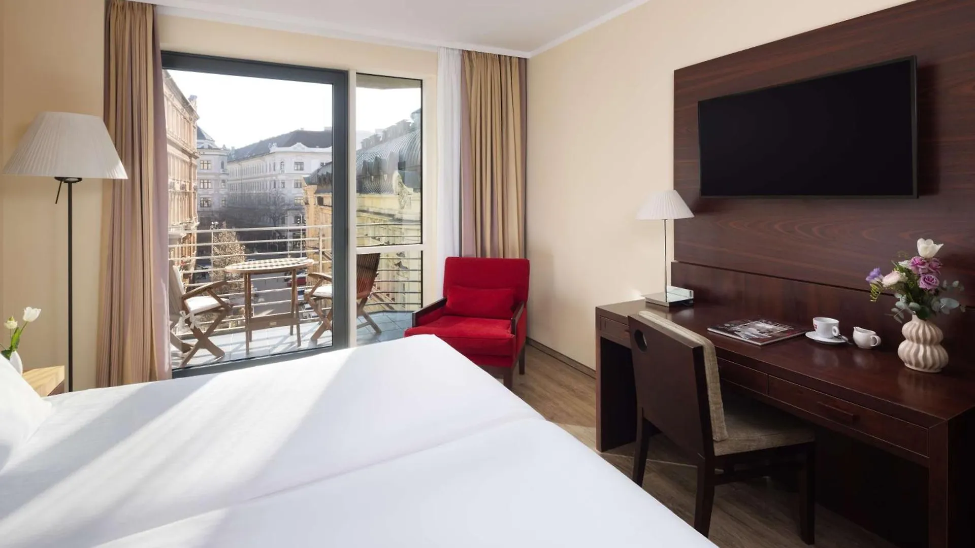 Nh Budapest City Hotel