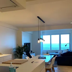 Oskar Luxe Op Zeedijk Met Zeezicht Appartement