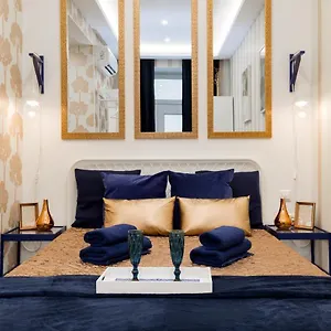  Apartment Holidays Fashion
