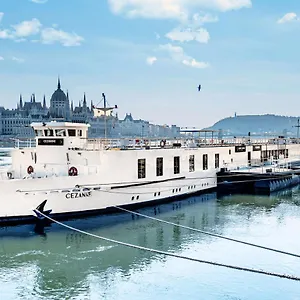 Onriver - Ms Cezanne Budapeszt